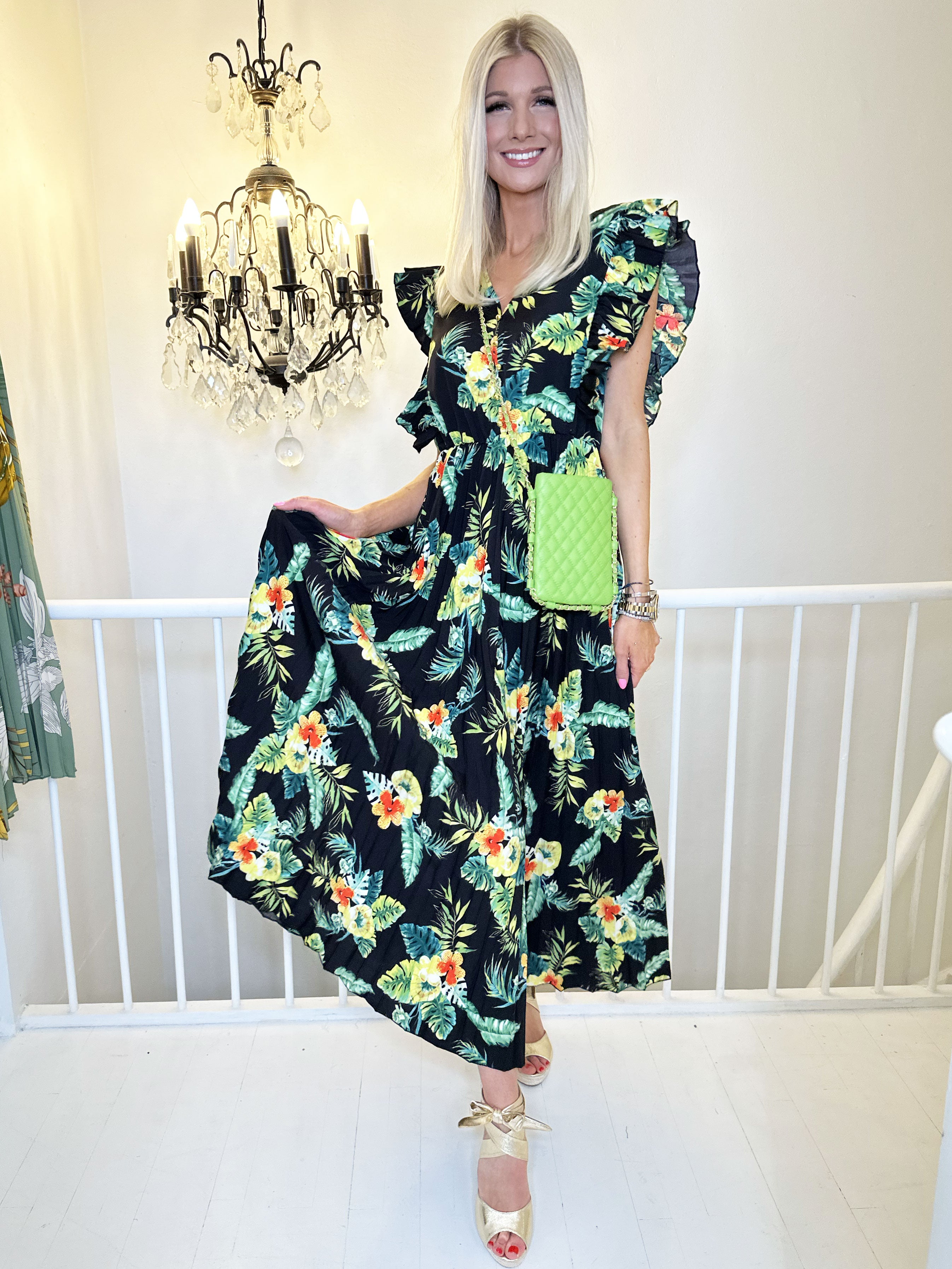 Lullu Tropical - Lang kjole med flæser og plisseret skørt